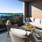 Vie Villa *