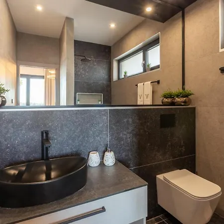 Villa Vie *