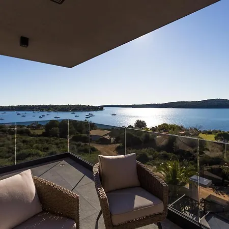 Villa Vie *